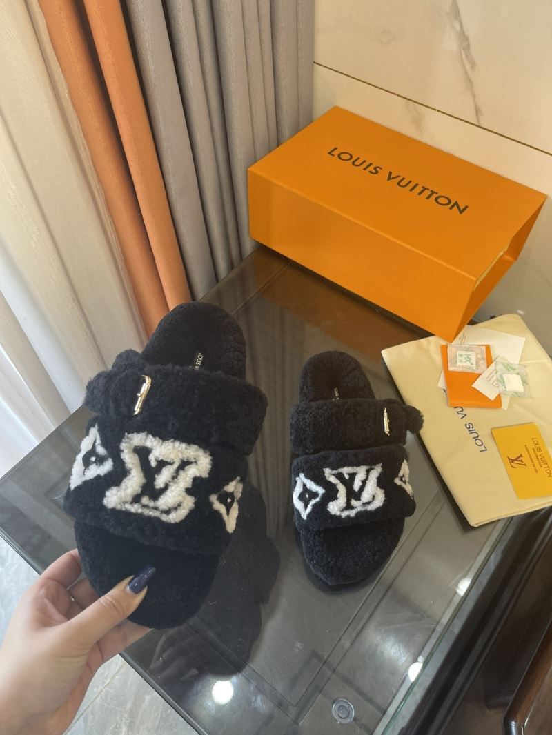 Louis Vuitton Slippers